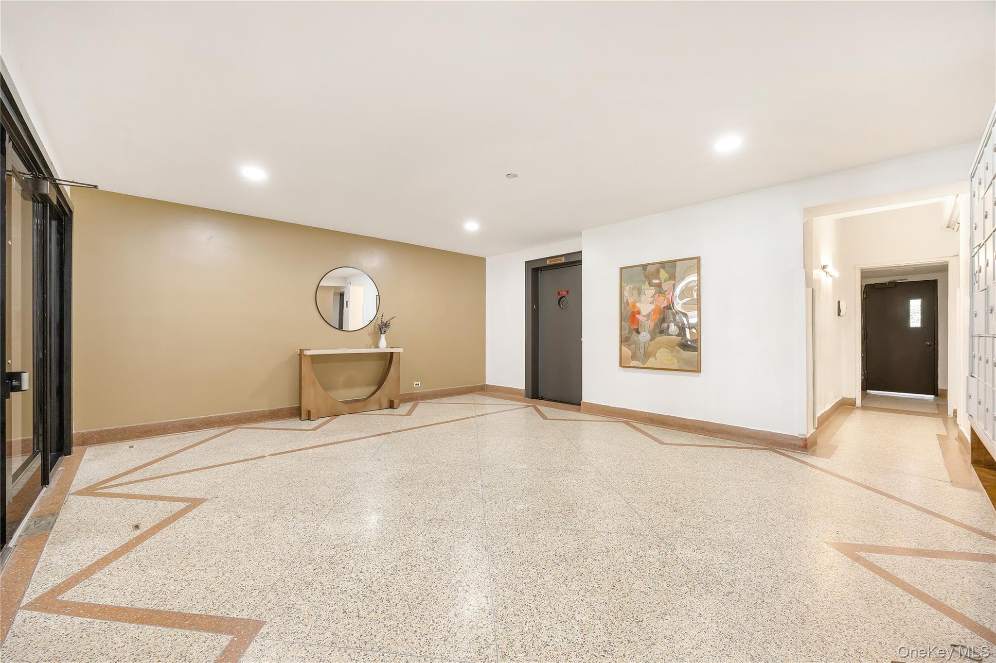 2830 Briggs Avenue 5e Property Photo 14