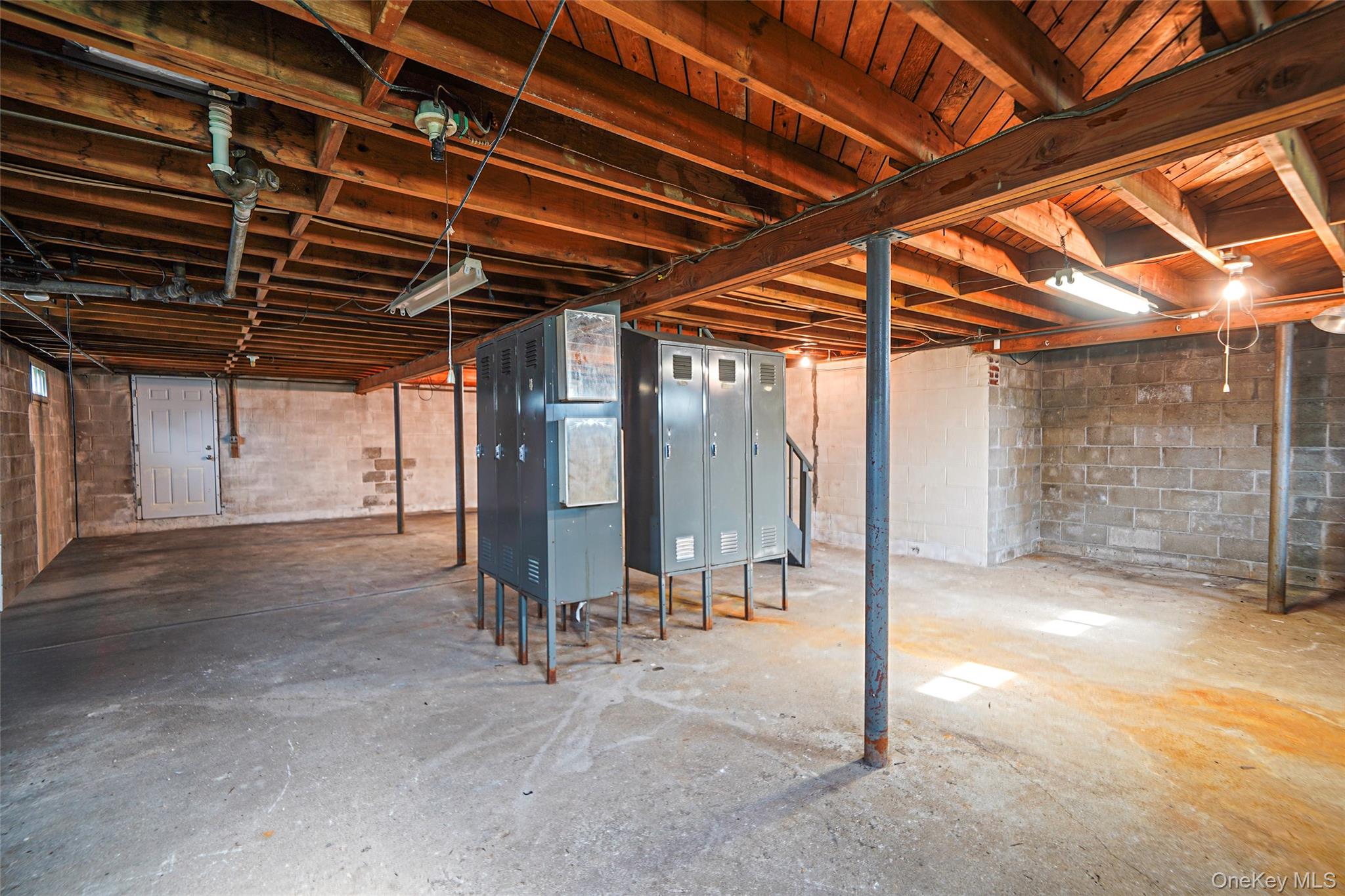 75 Barnum Street Property Photo 26
