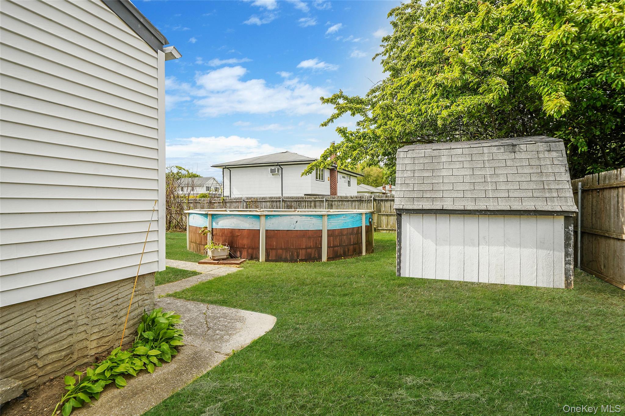 75 Barnum Street Property Photo 28