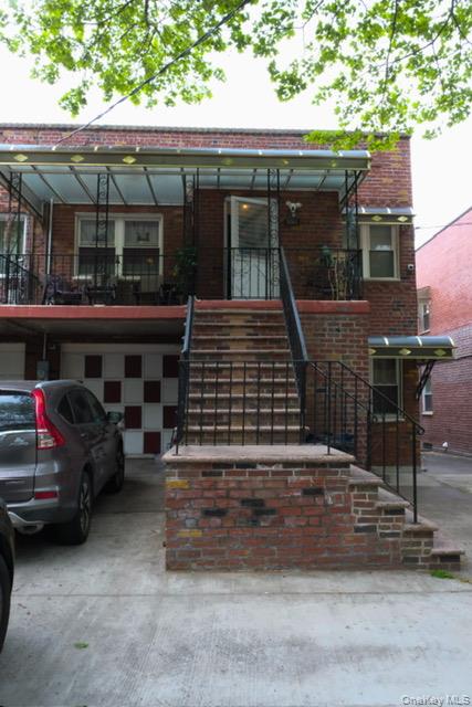 2061 E 60th Street Property Photo 1
