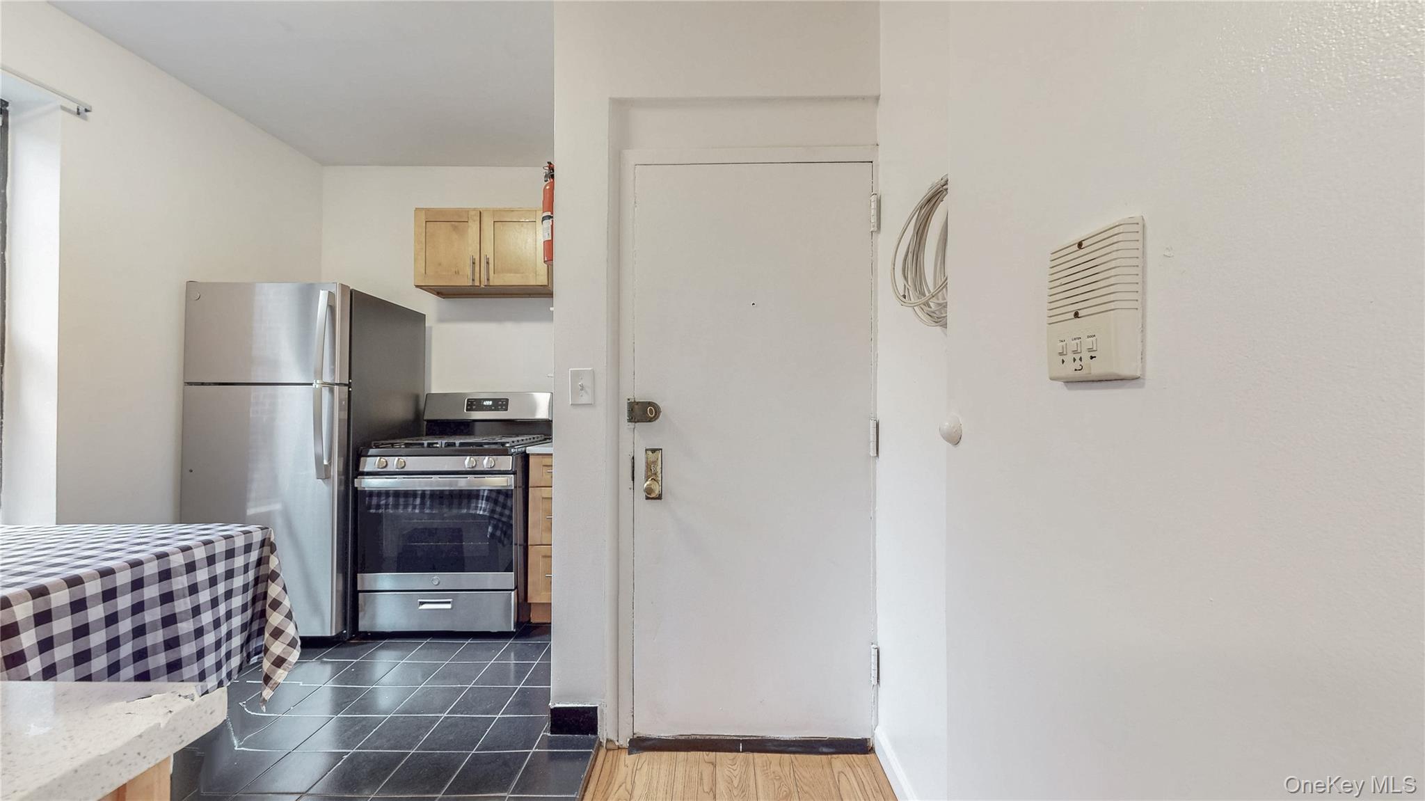 9752 75th Street B41 Property Photo 2
