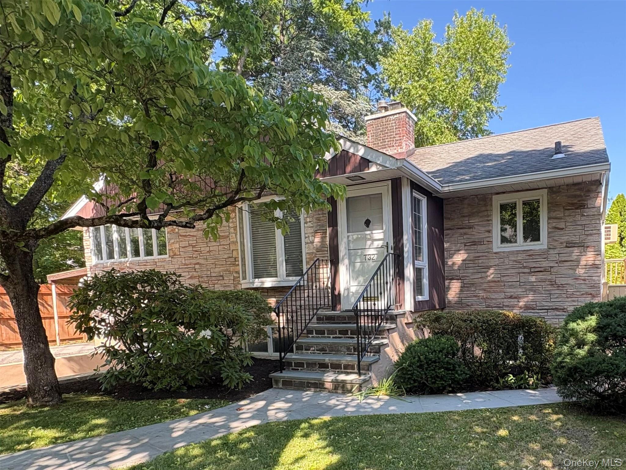 732 Scarsdale Road Property Photo 1