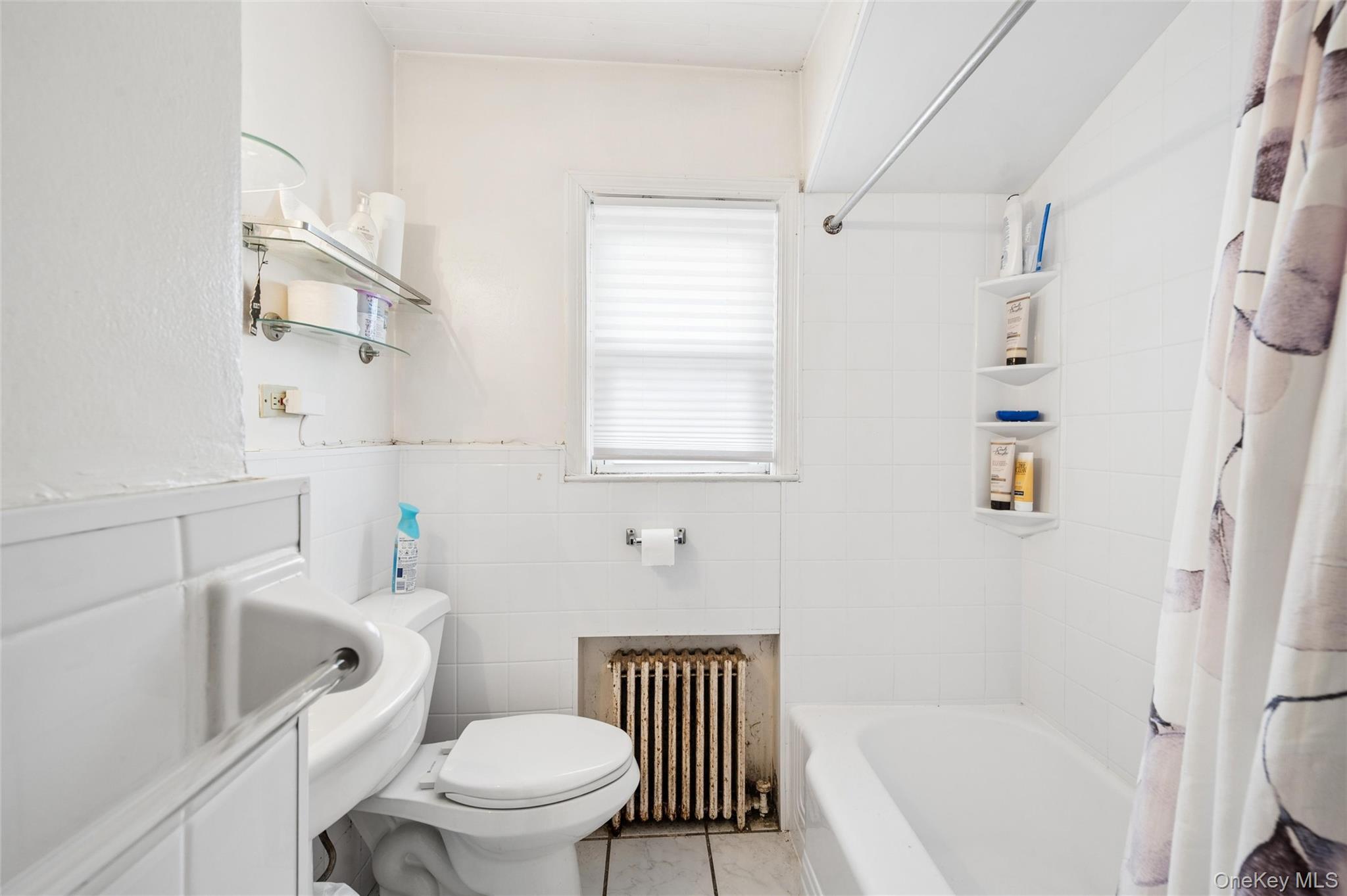 1043 Thomas Avenue Property Photo 6