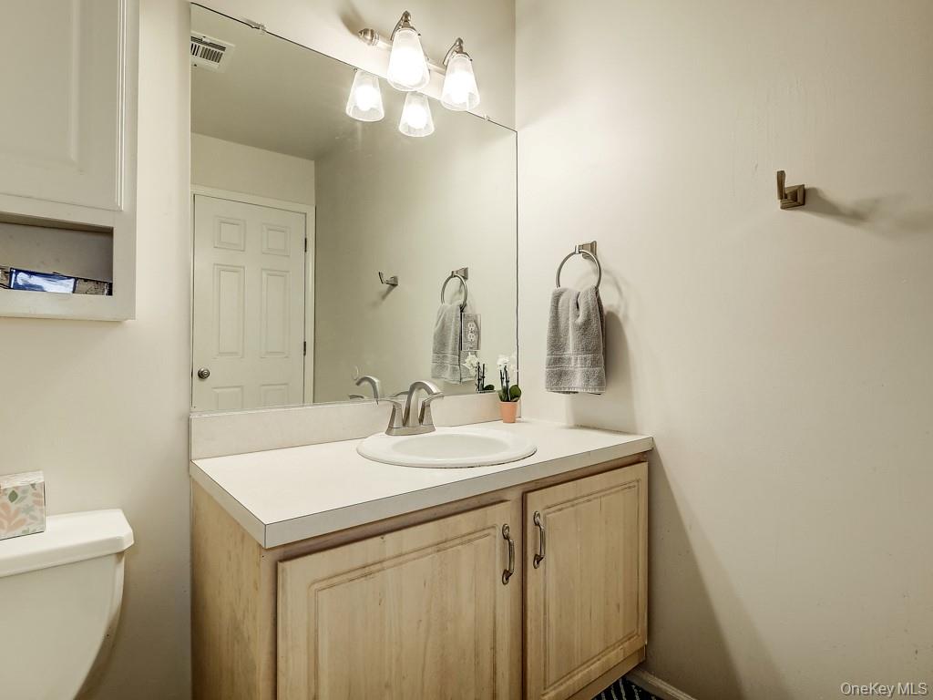 25 Village Cove Property Photo 15