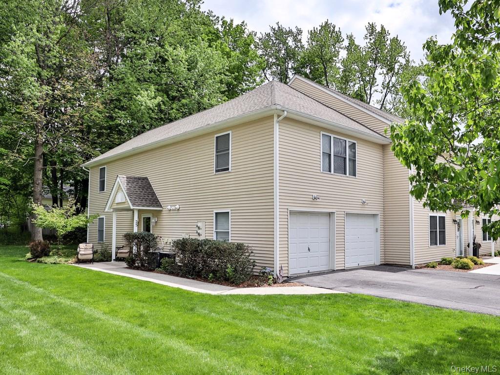 25 Village Cove Property Photo 17