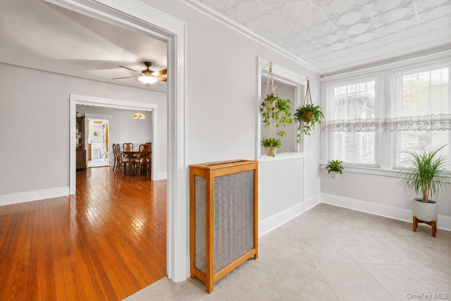 6928 Woodhaven Boulevard Property Photo 7