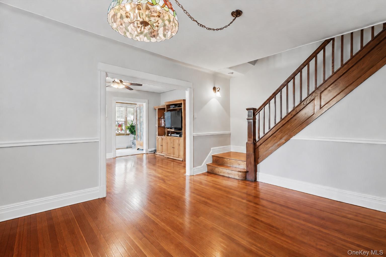 6928 Woodhaven Boulevard Property Photo 11