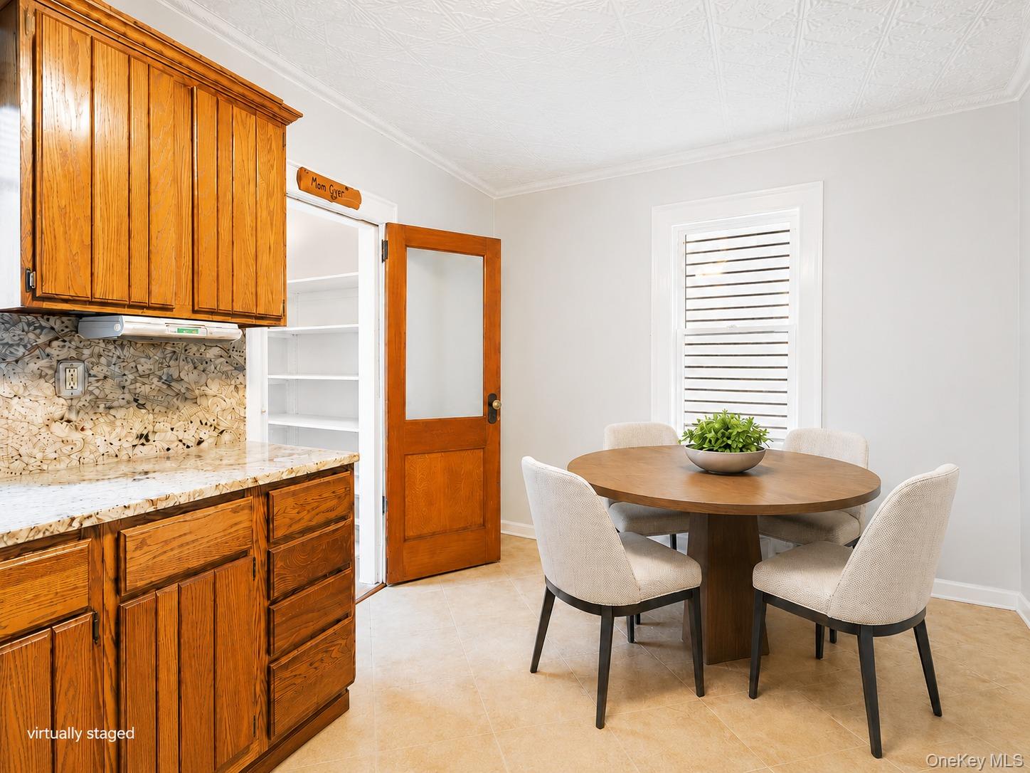 6928 Woodhaven Boulevard Property Photo 14