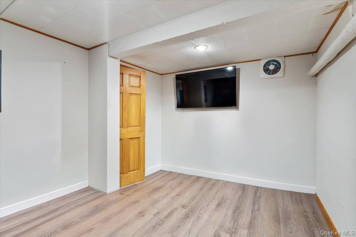 6928 Woodhaven Boulevard Property Photo 22