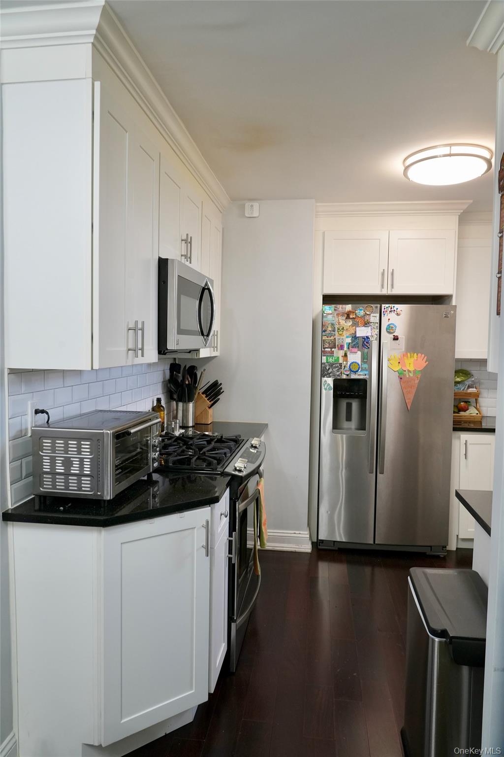 5900 Arlington Avenue 3x Property Photo 3