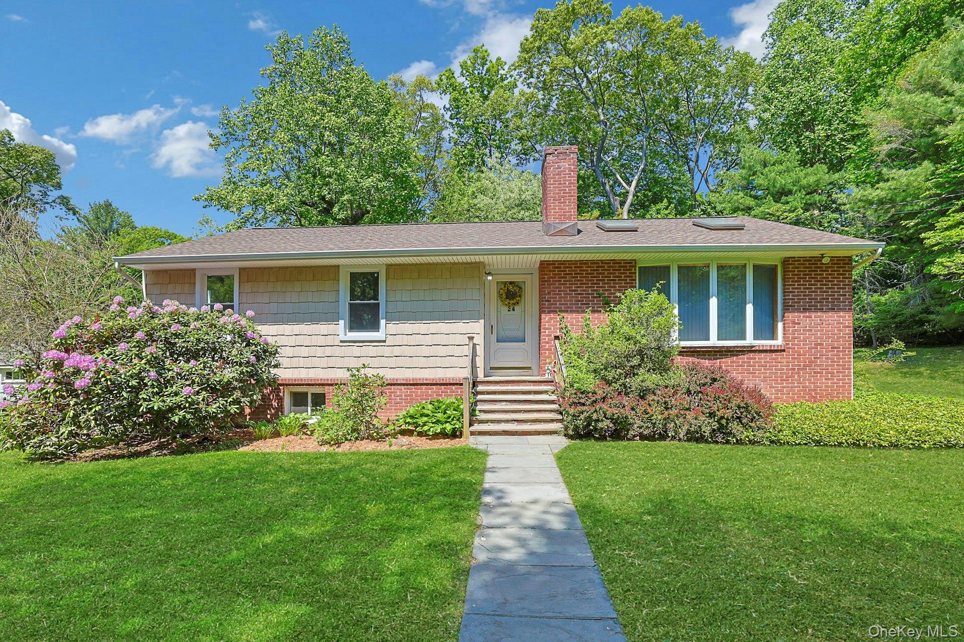 24 Virginia Lane Property Photo 1