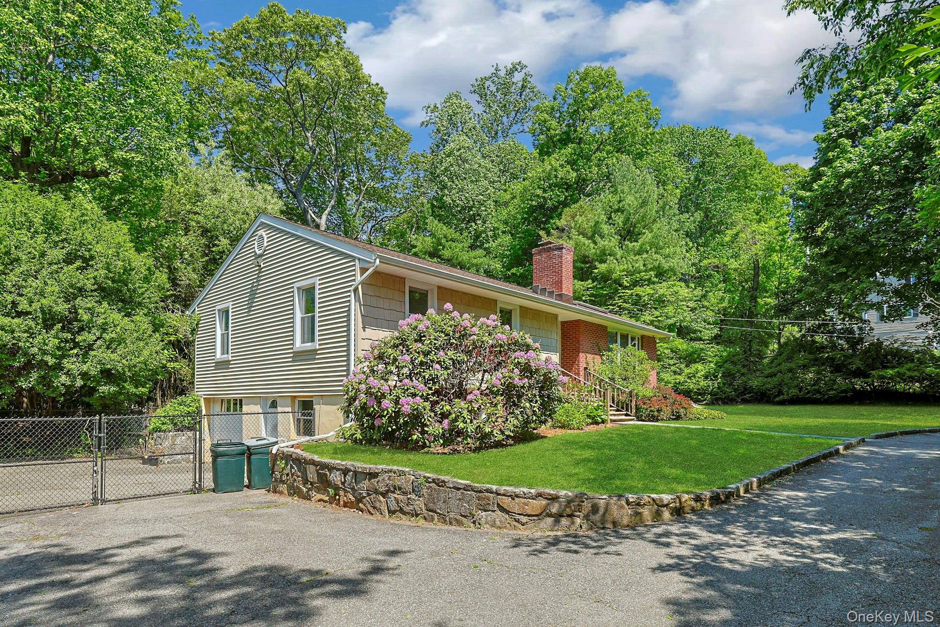 24 Virginia Lane Property Photo 3