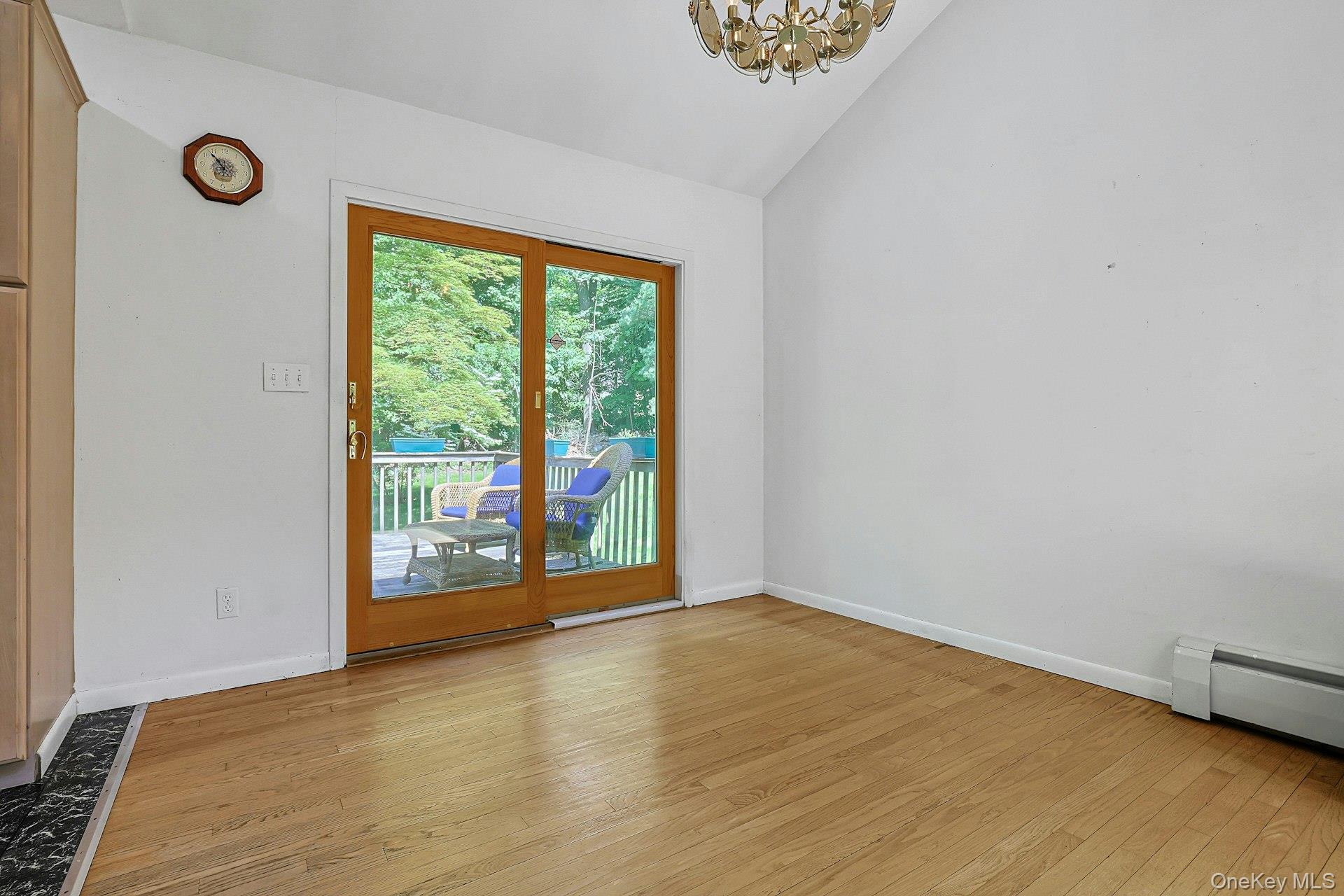 24 Virginia Lane Property Photo 7