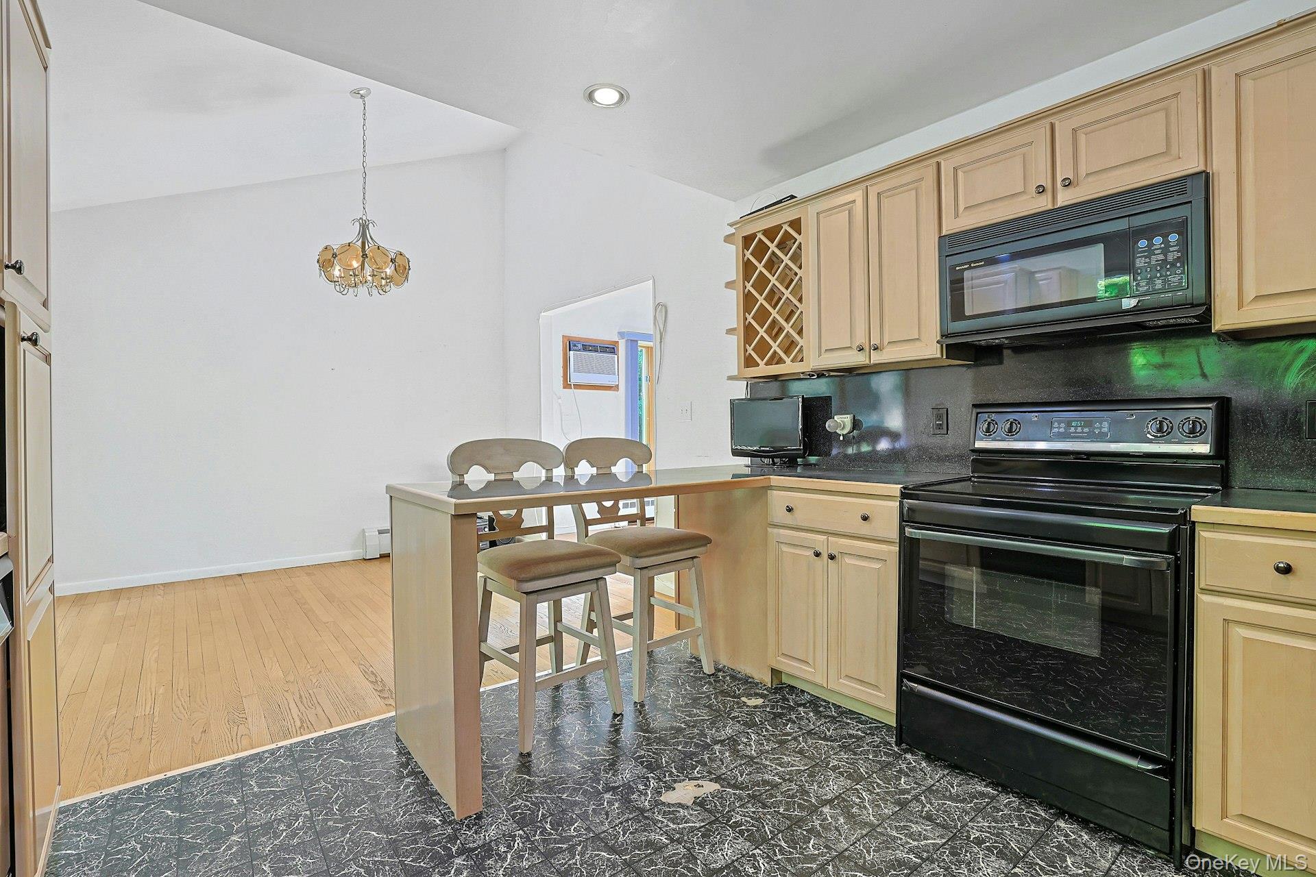 24 Virginia Lane Property Photo 13