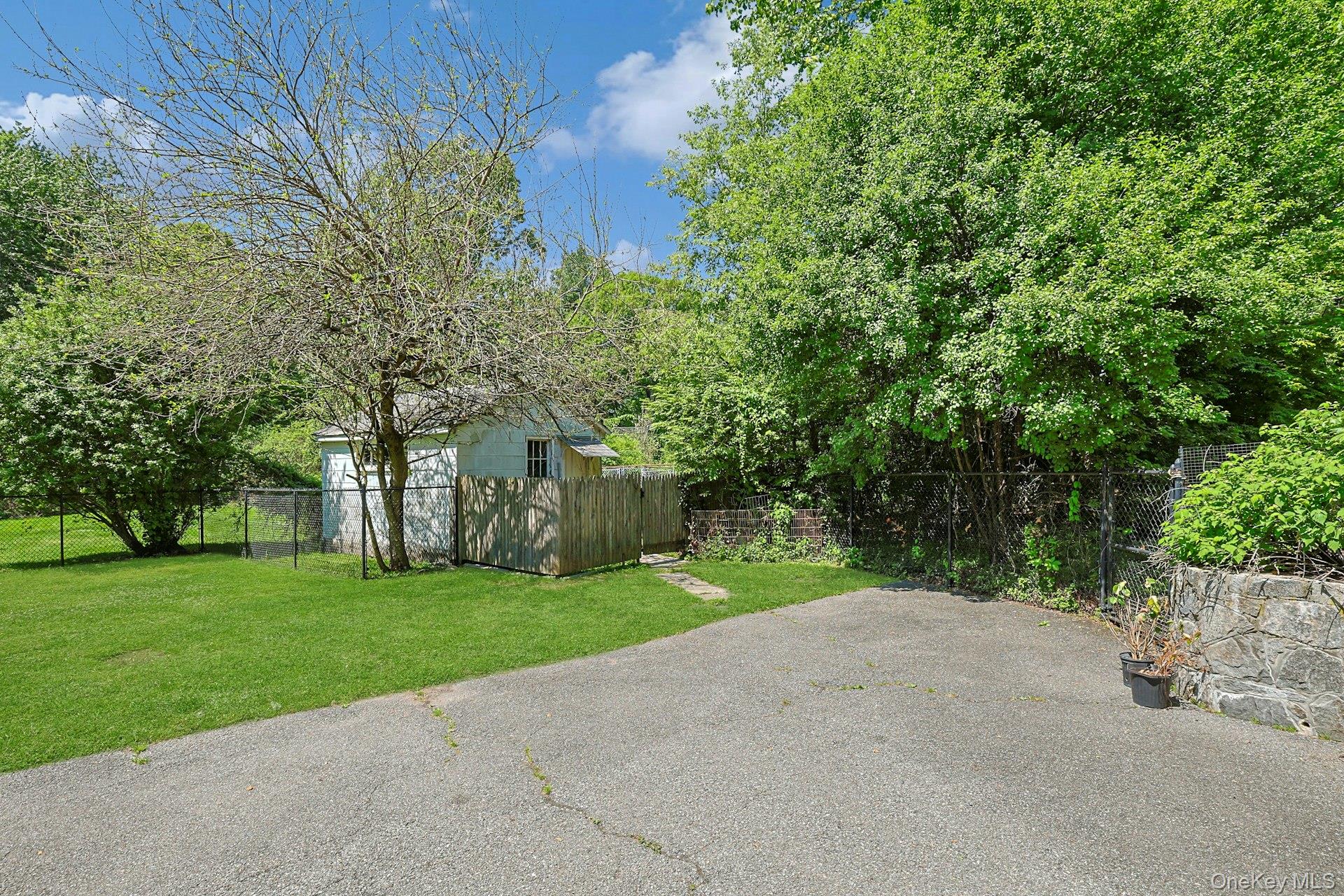24 Virginia Lane Property Photo 20