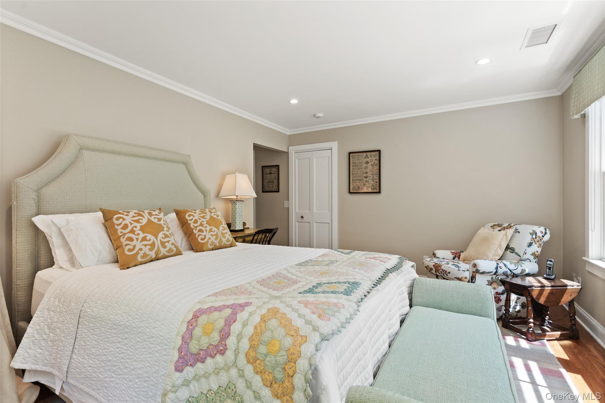 9 South Road Property Photo 22