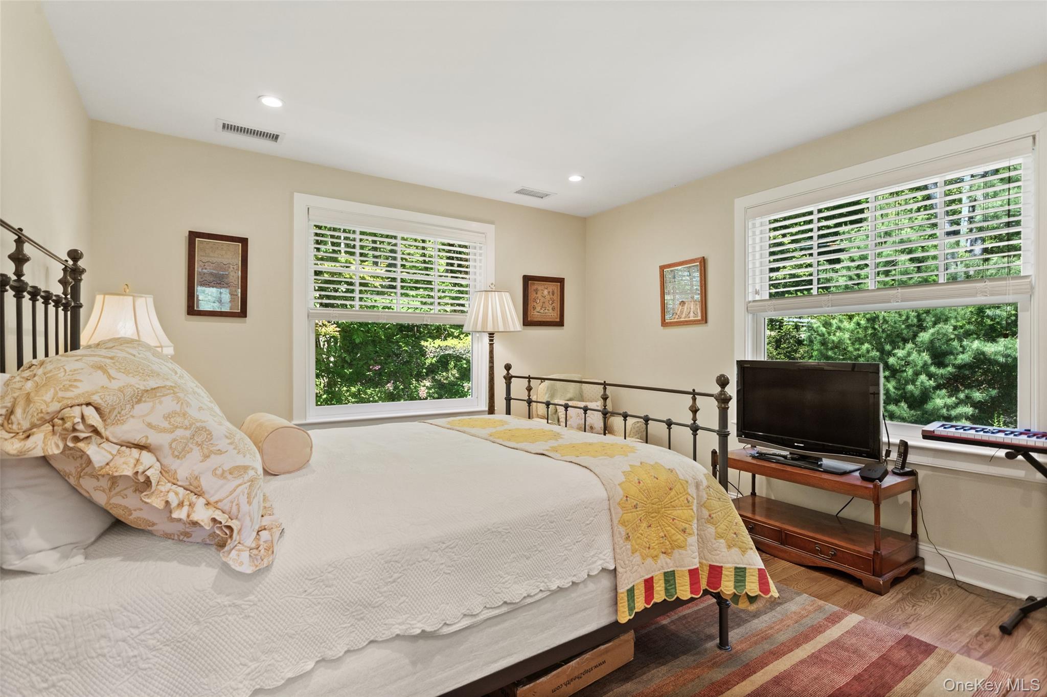 9 South Road Property Photo 25