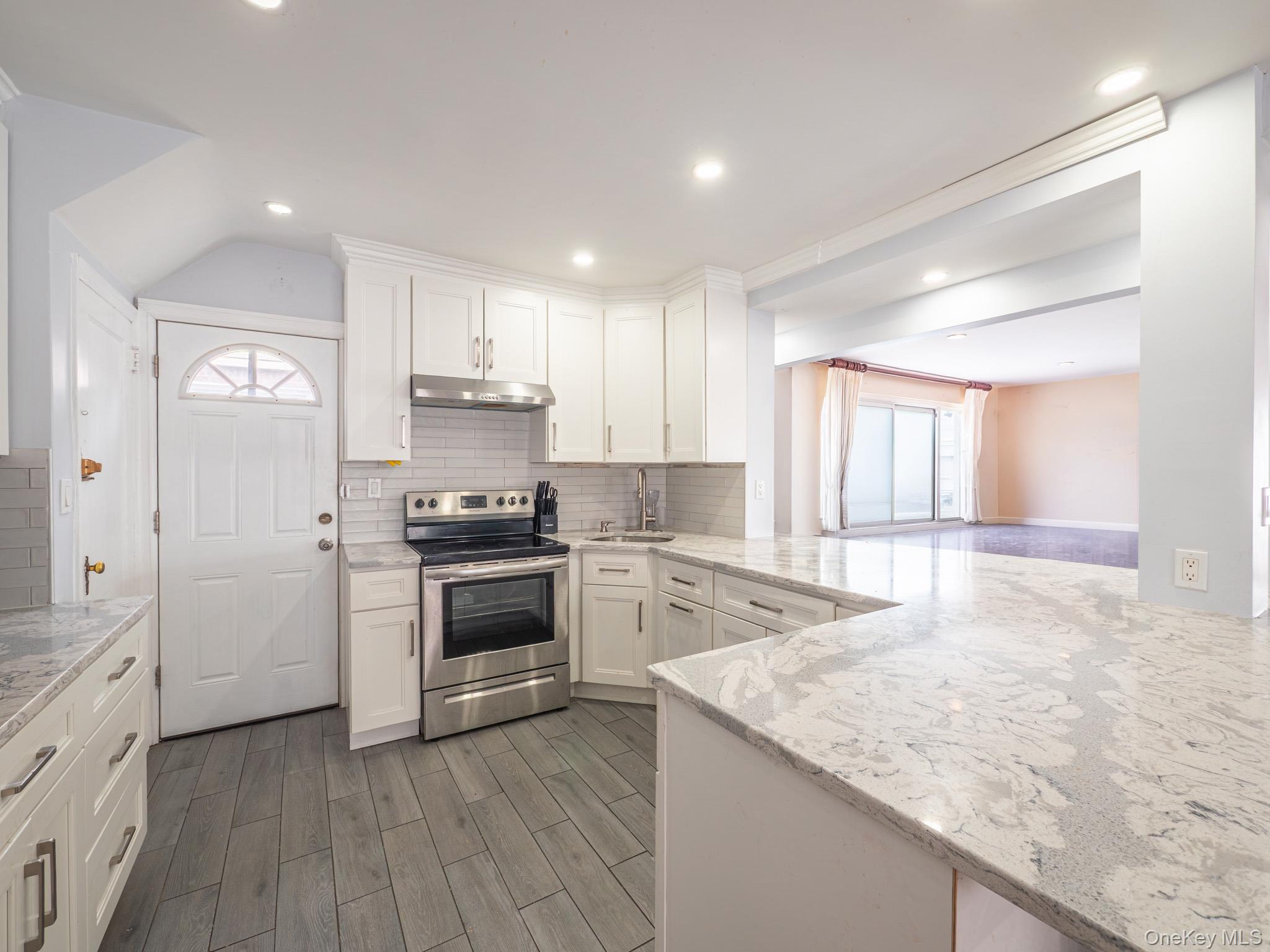 75-75 180th Street Property Photo 11