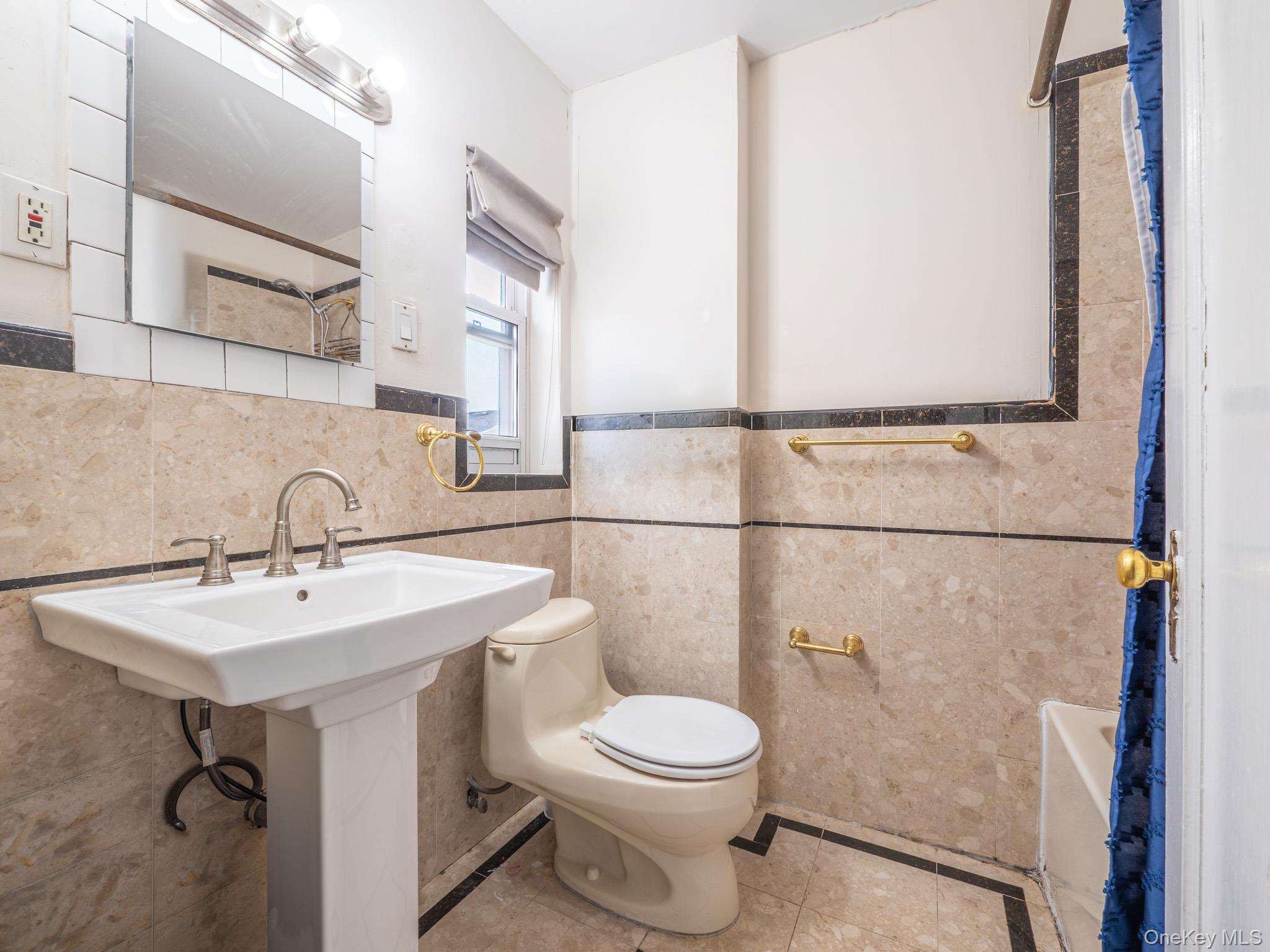 75-75 180th Street Property Photo 20