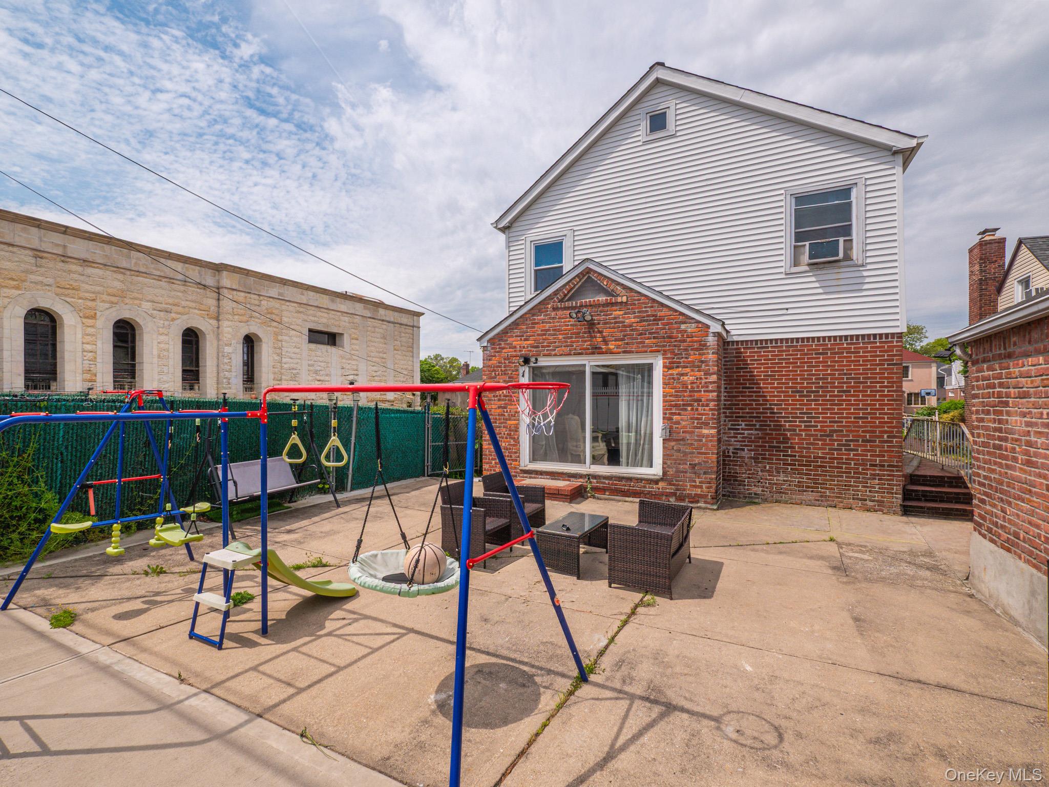 75-75 180th Street Property Photo 39