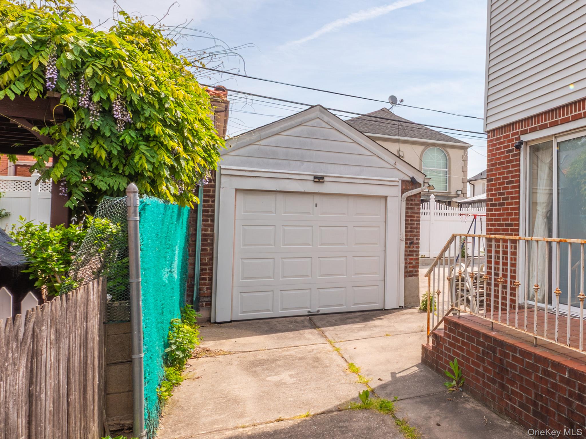 75-75 180th Street Property Photo 40