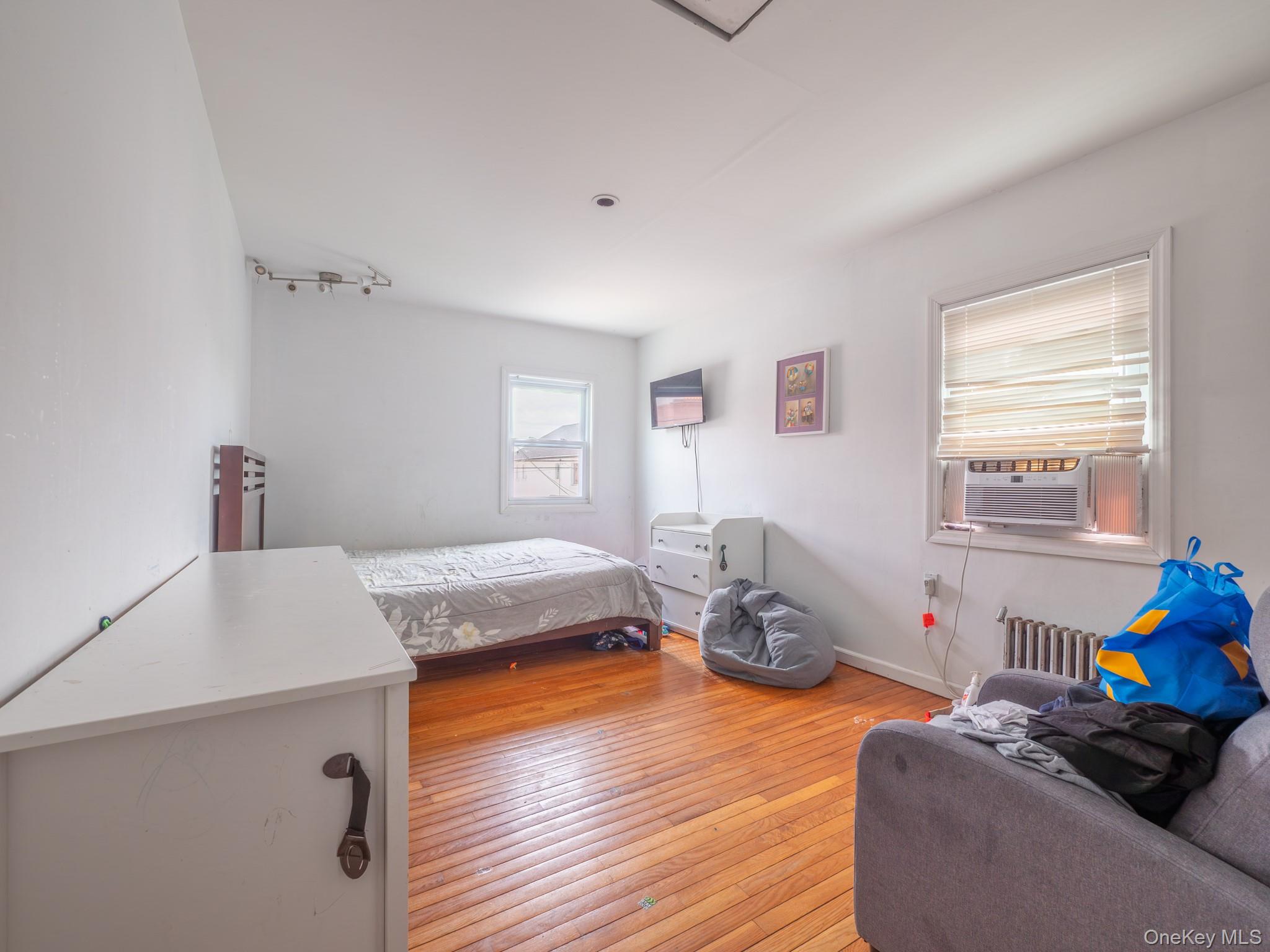 75-75 180th Street Property Photo 45