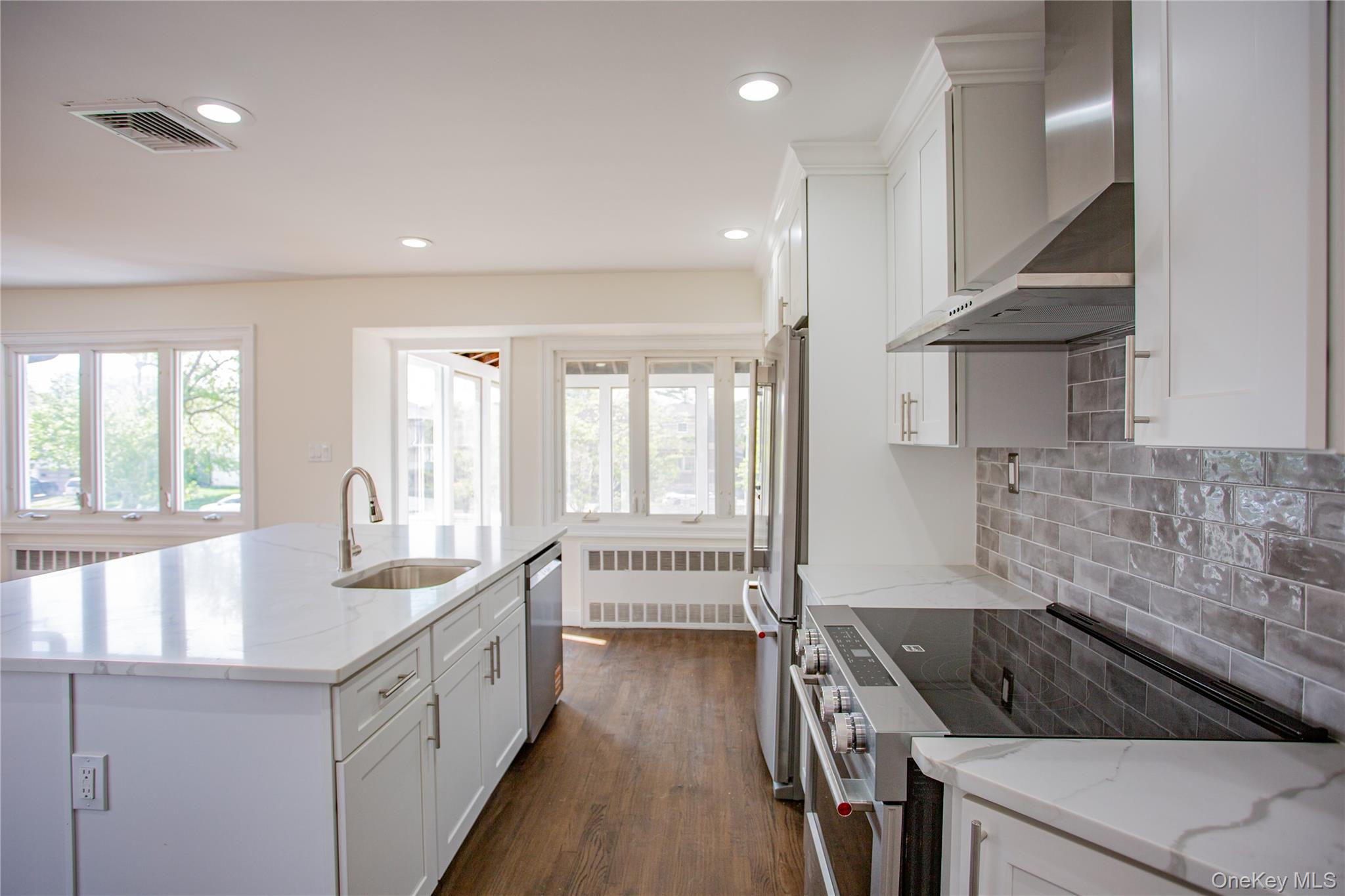988 Westwood Road Property Photo 10