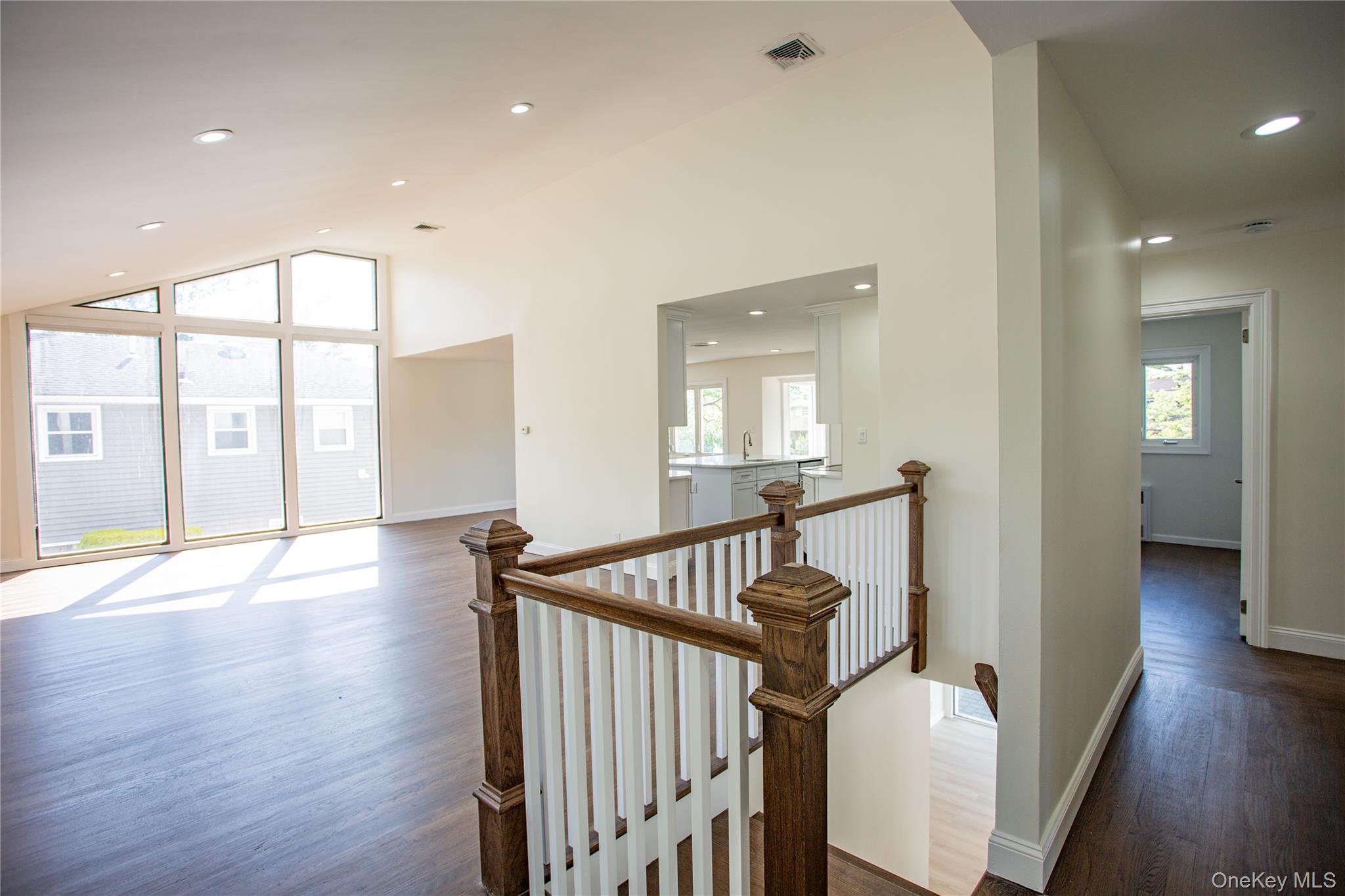 988 Westwood Road Property Photo 13