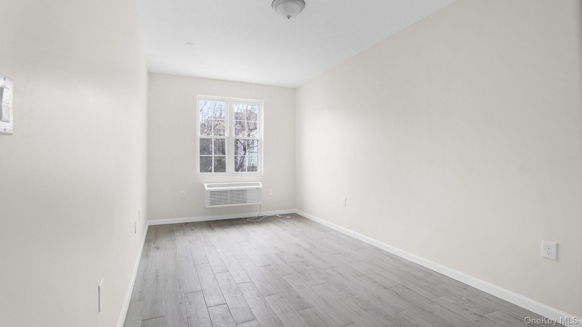 504 Van Nest Property Photo 10