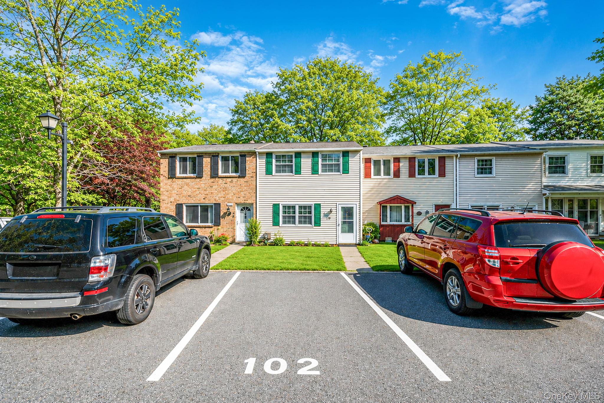 102 Hill Spur Property Photo 3