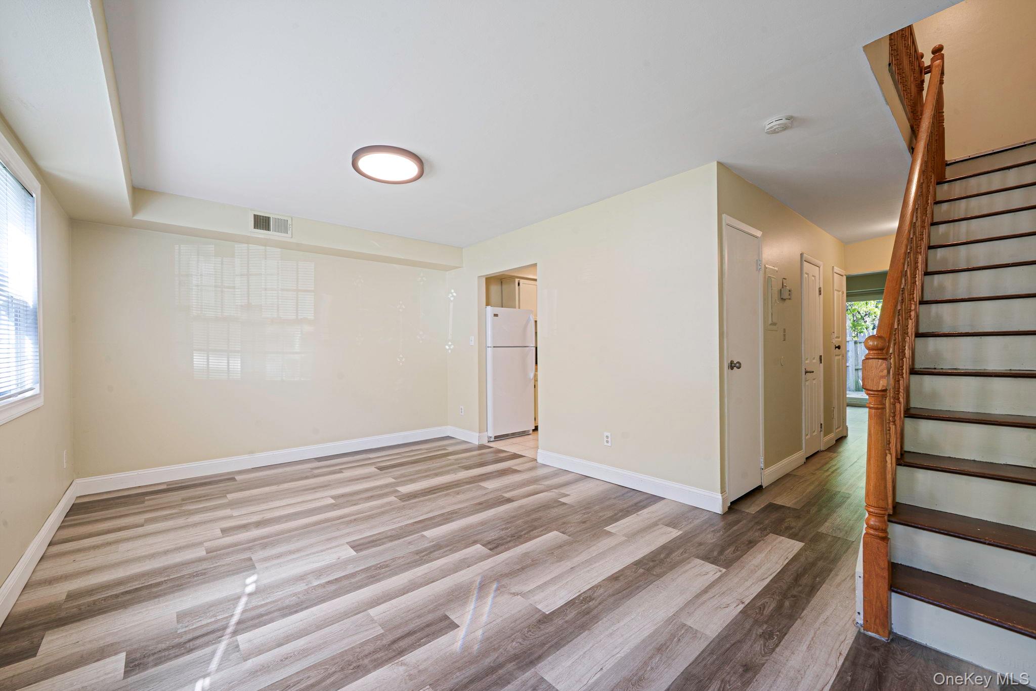 102 Hill Spur Property Photo 4