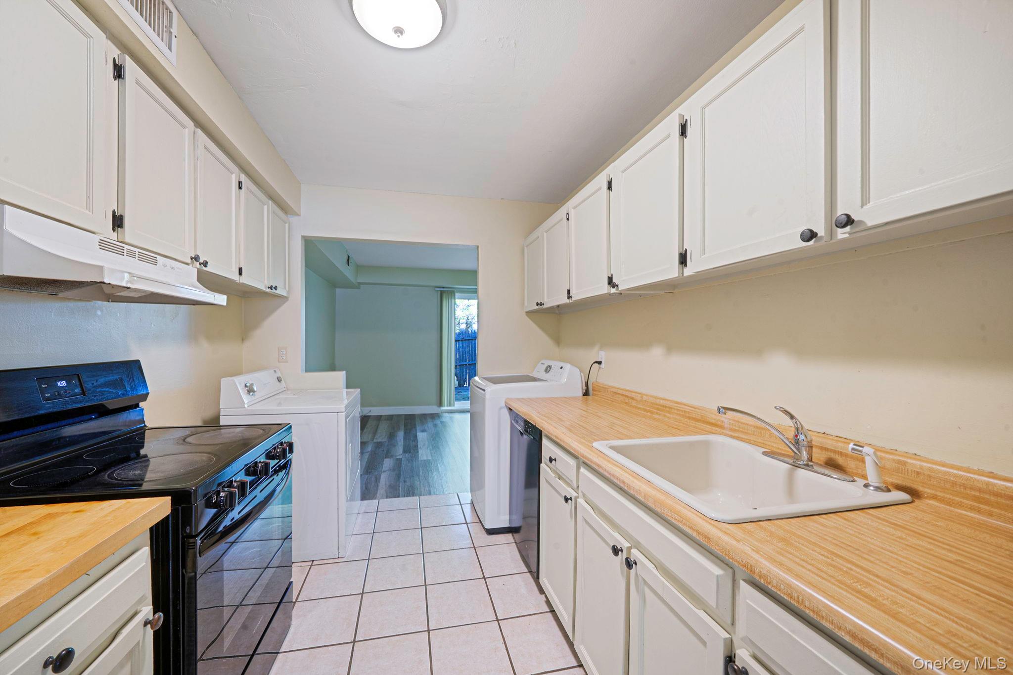 102 Hill Spur Property Photo 8