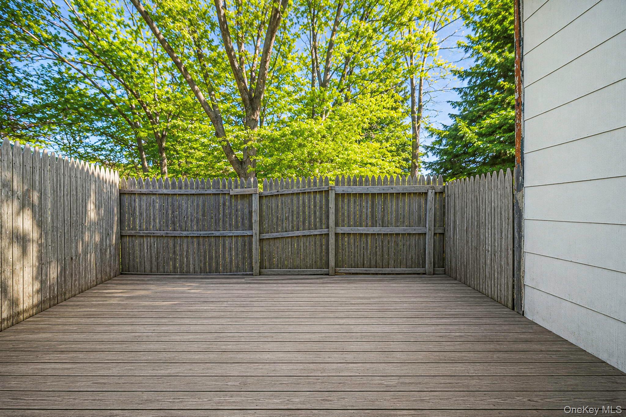 102 Hill Spur Property Photo 14