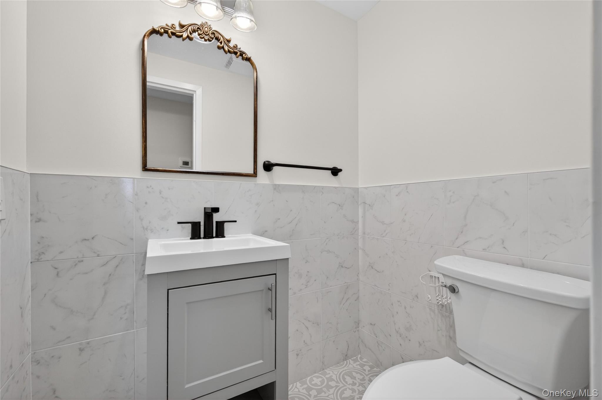 242 Maple Avenue 419 Property Photo 11