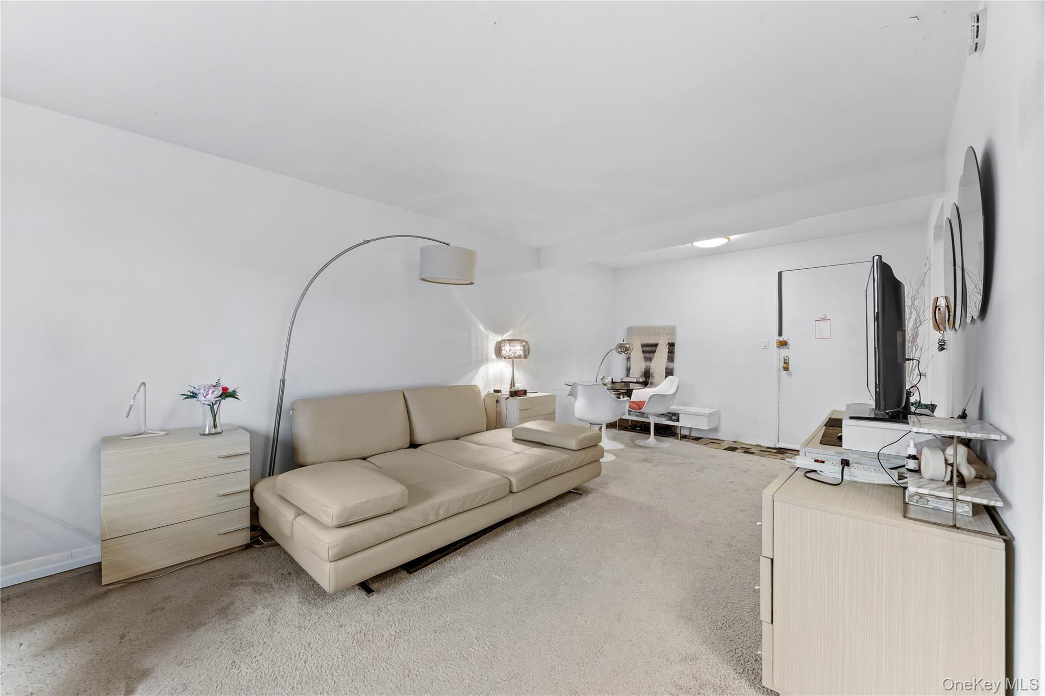 2830 Briggs Avenue 4c Property Photo 1