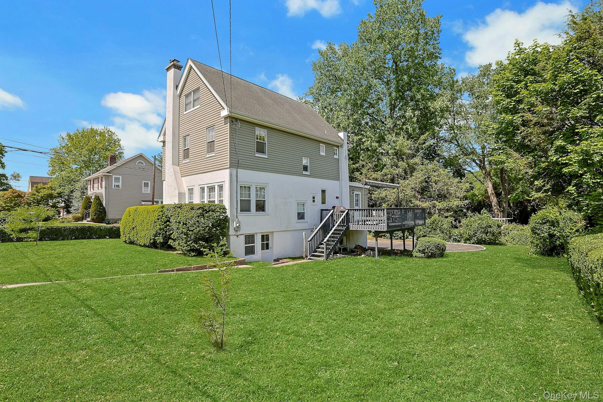 533 Manhattan Avenue Property Photo 32