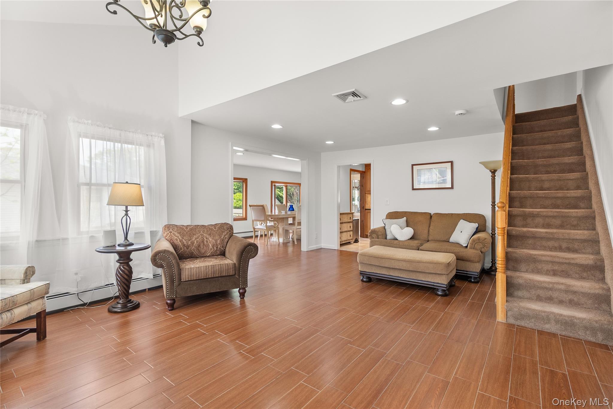 63 E Madison Street Property Photo 2