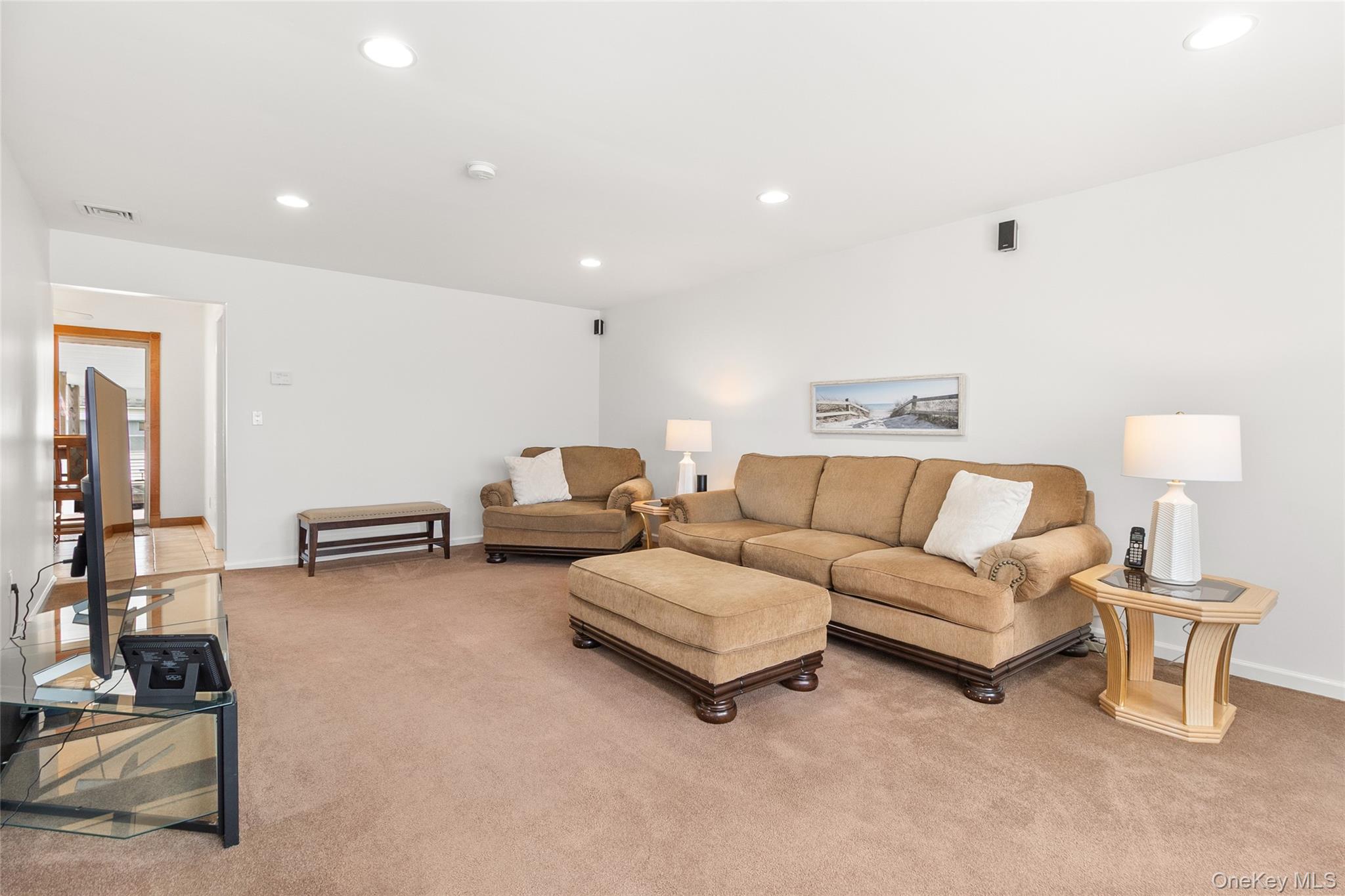 63 E Madison Street Property Photo 3