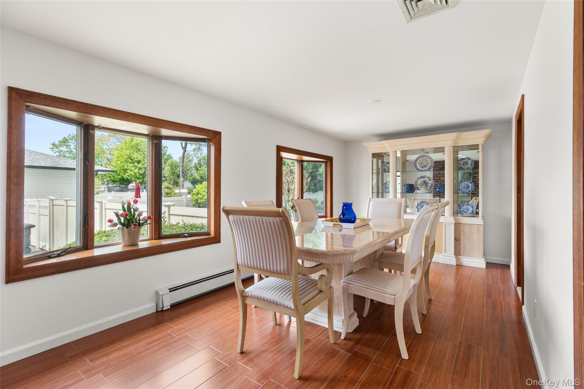 63 E Madison Street Property Photo 6