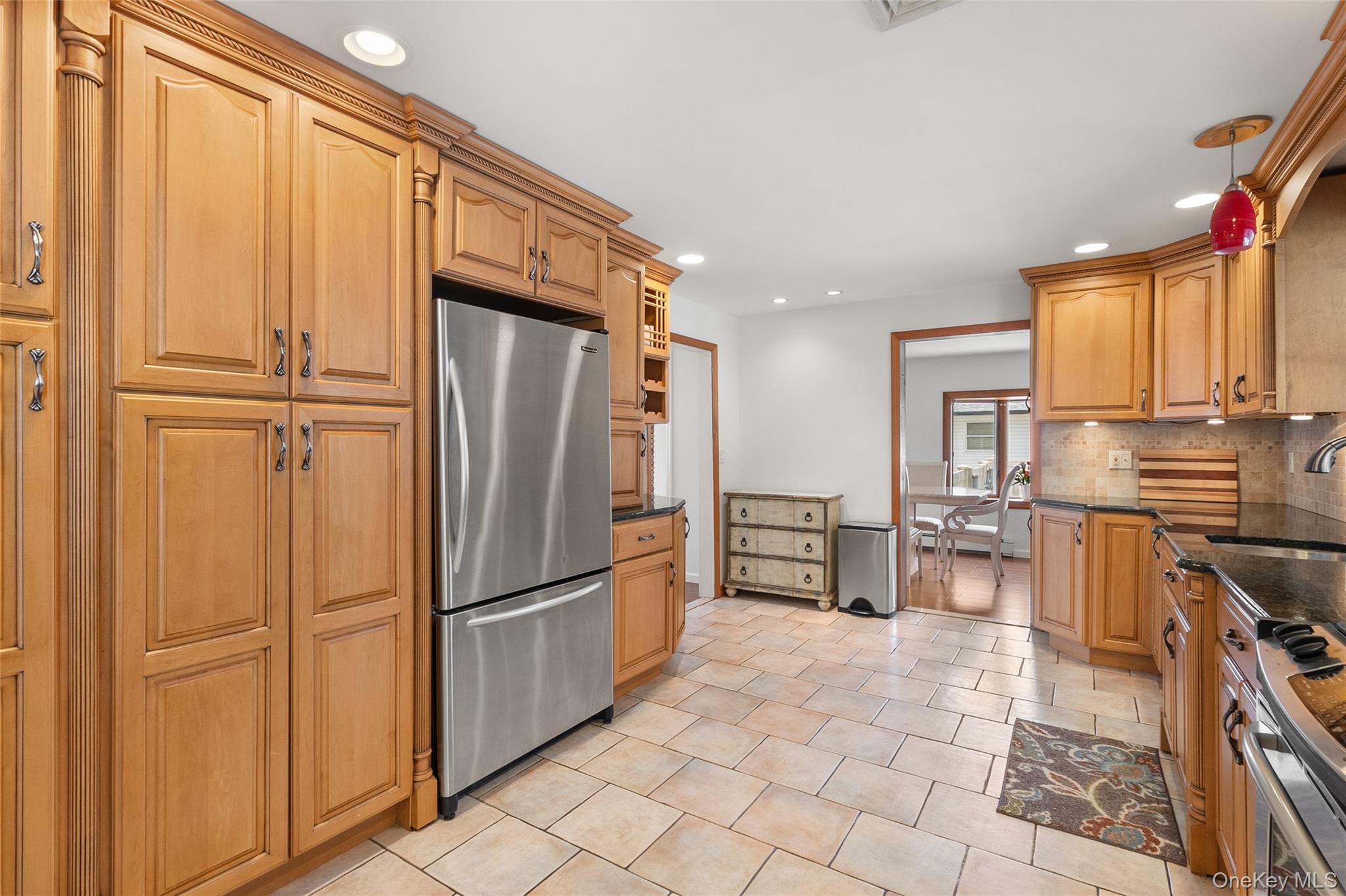 63 E Madison Street Property Photo 10