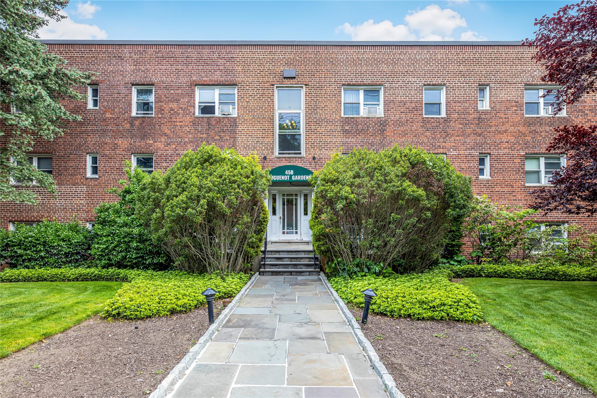 450 Pelham Road #2E Property Photo 1