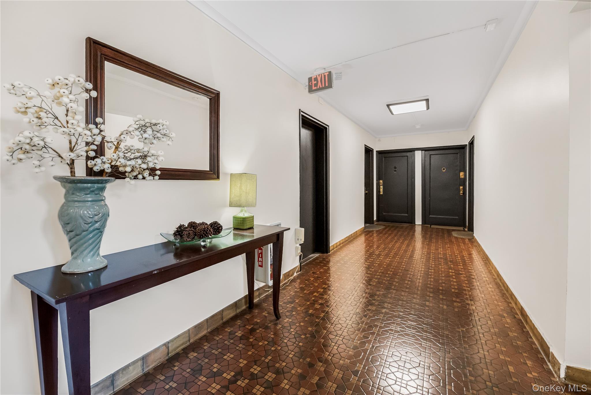 450 Pelham Road #2e Property Photo 3