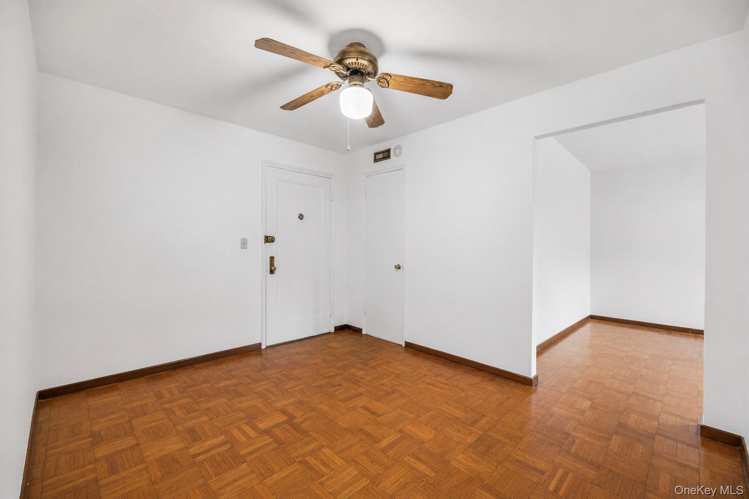 450 Pelham Road #2e Property Photo 15