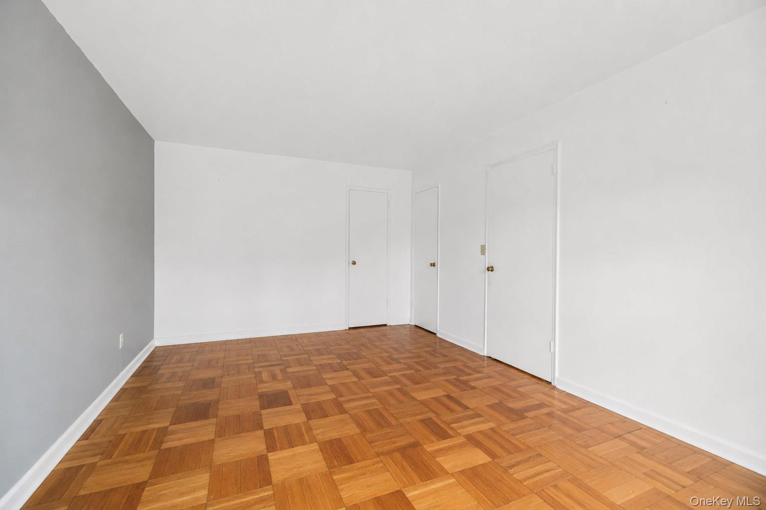 450 Pelham Road #2e Property Photo 18