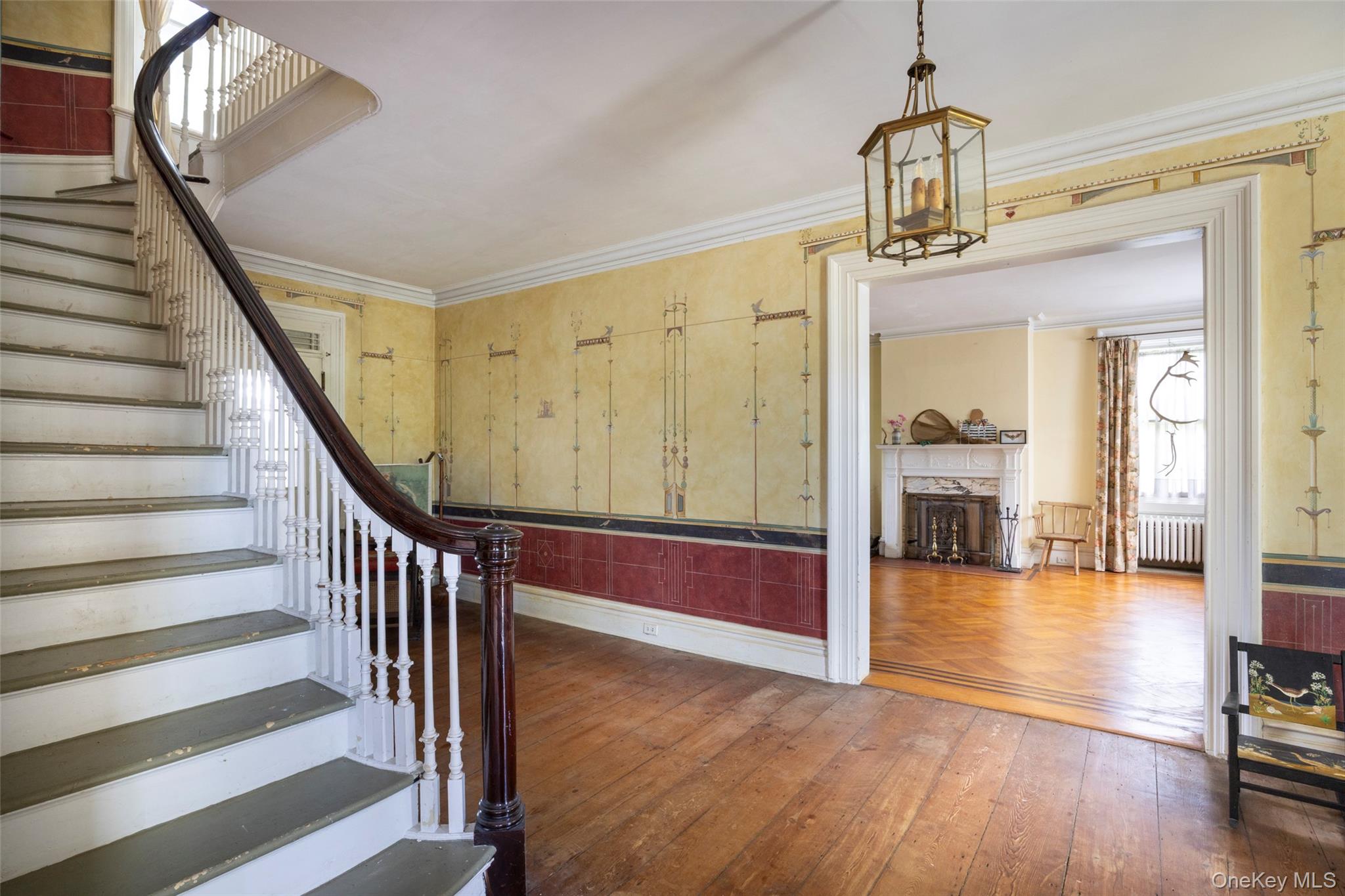 169 Albany Avenue Property Photo 10