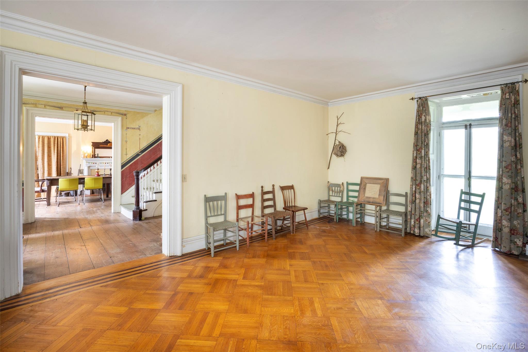 169 Albany Avenue Property Photo 11