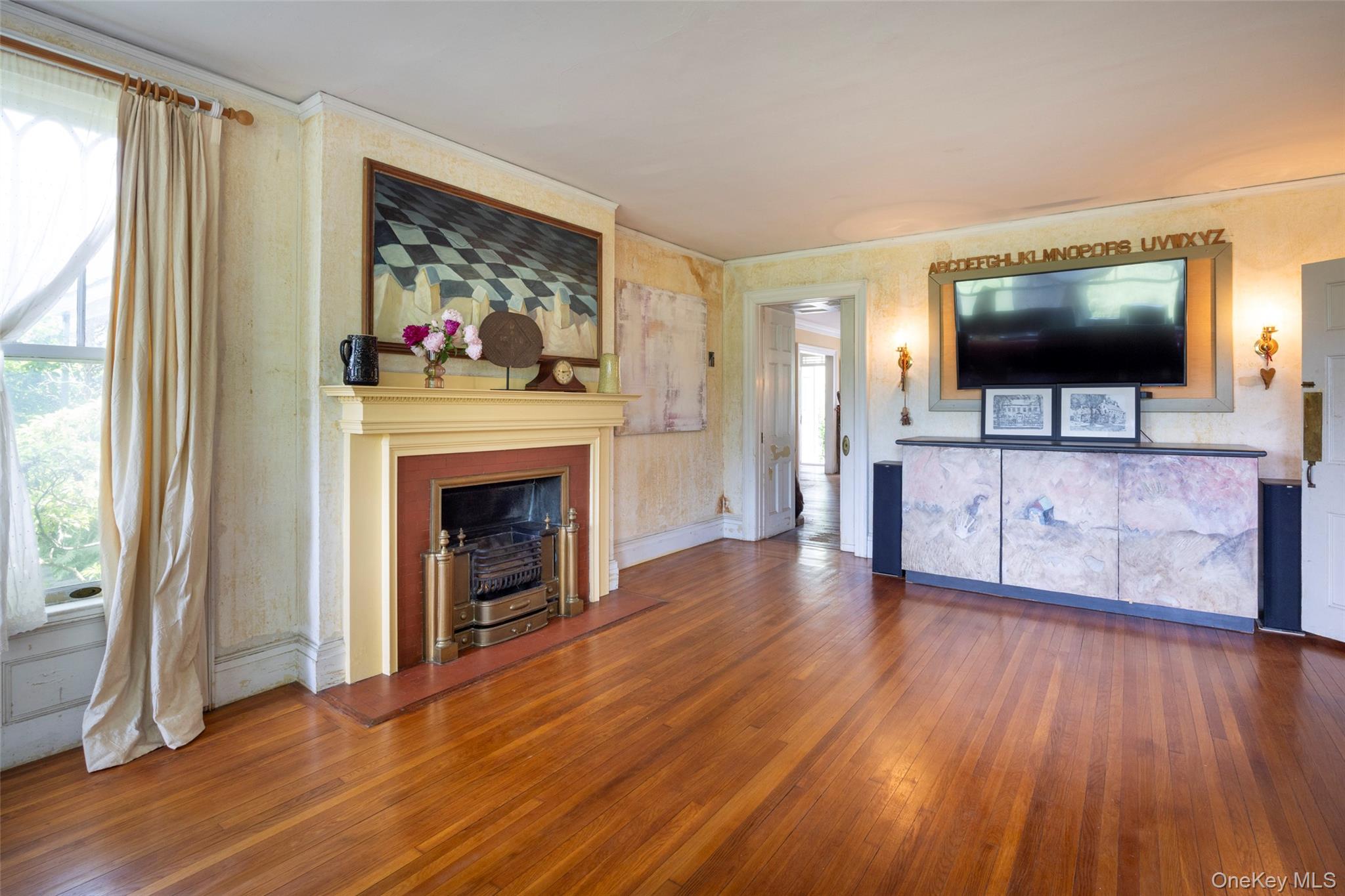 169 Albany Avenue Property Photo 25