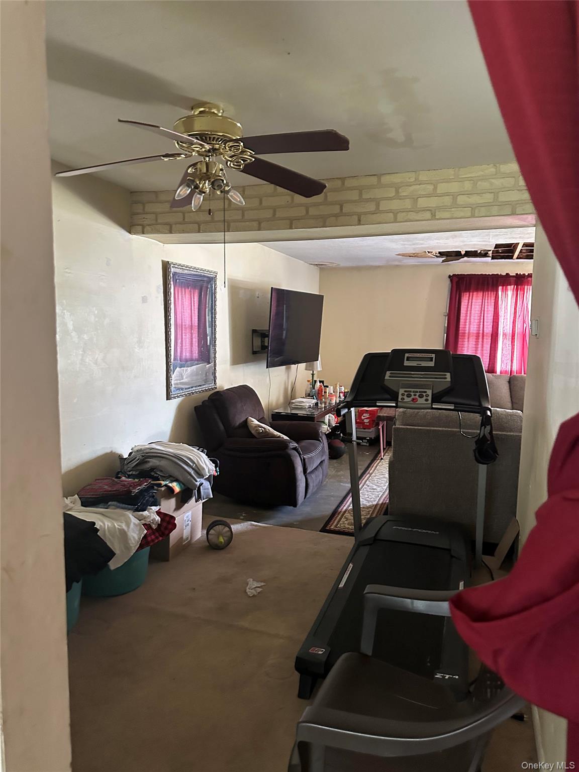 408 Watts Lane Property Photo 3