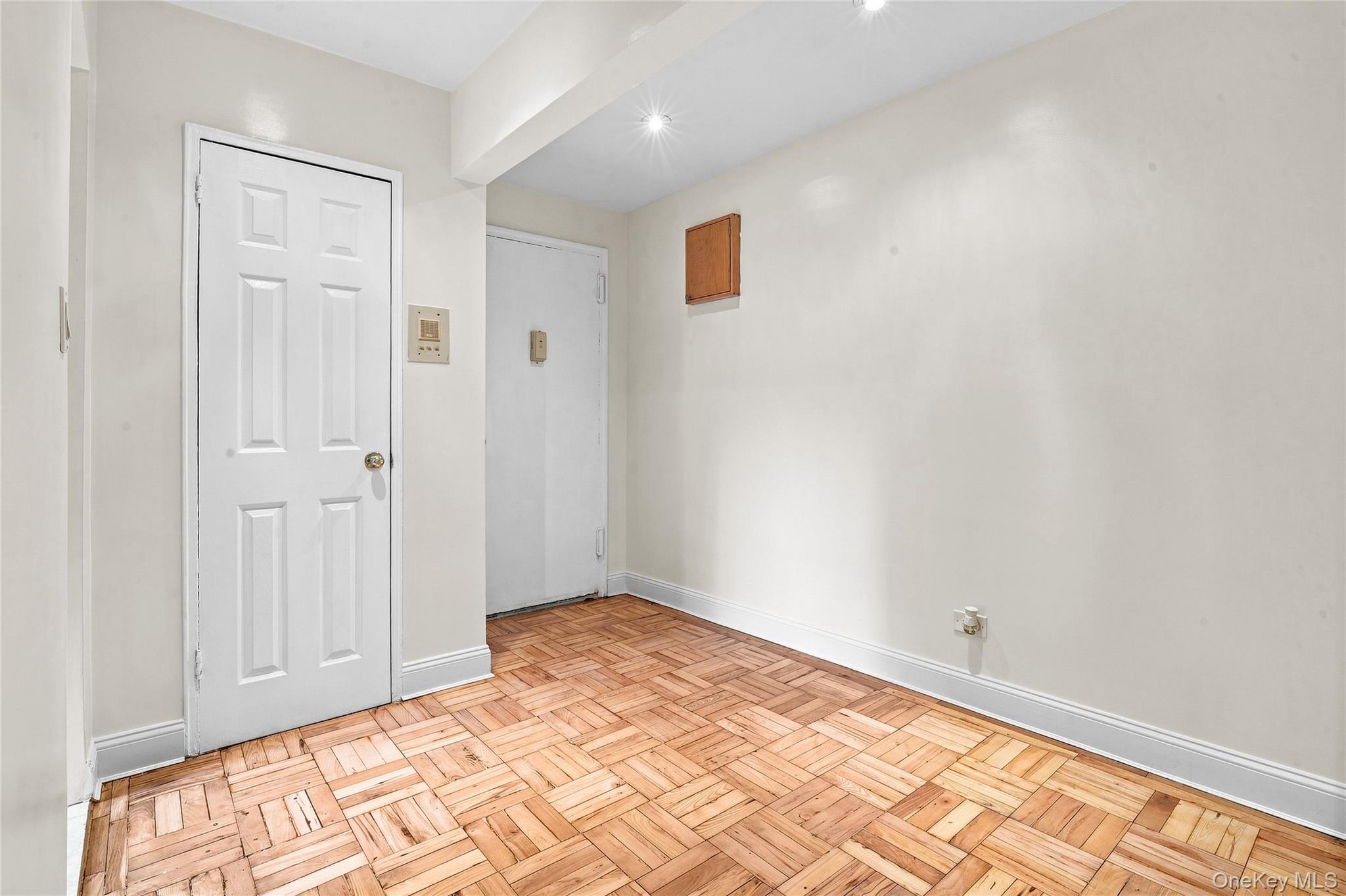 7510 Yellowstone Boulevard 2c Property Photo 2