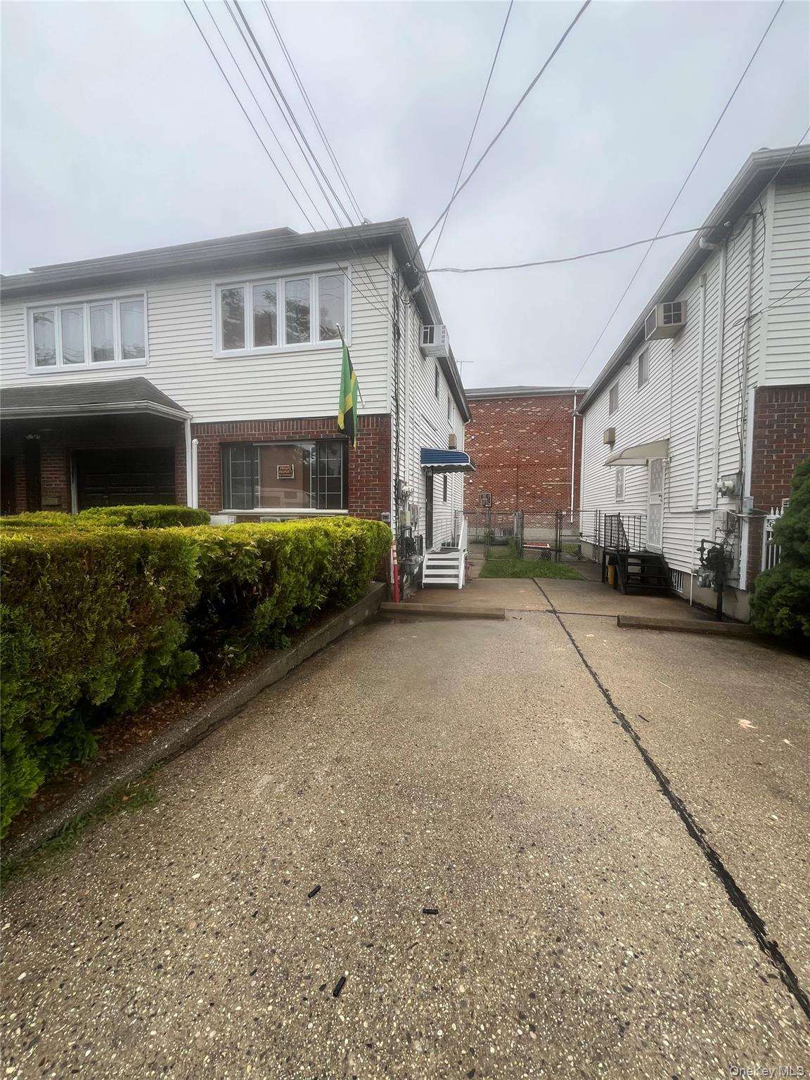 619 E 86th Street Property Photo 20